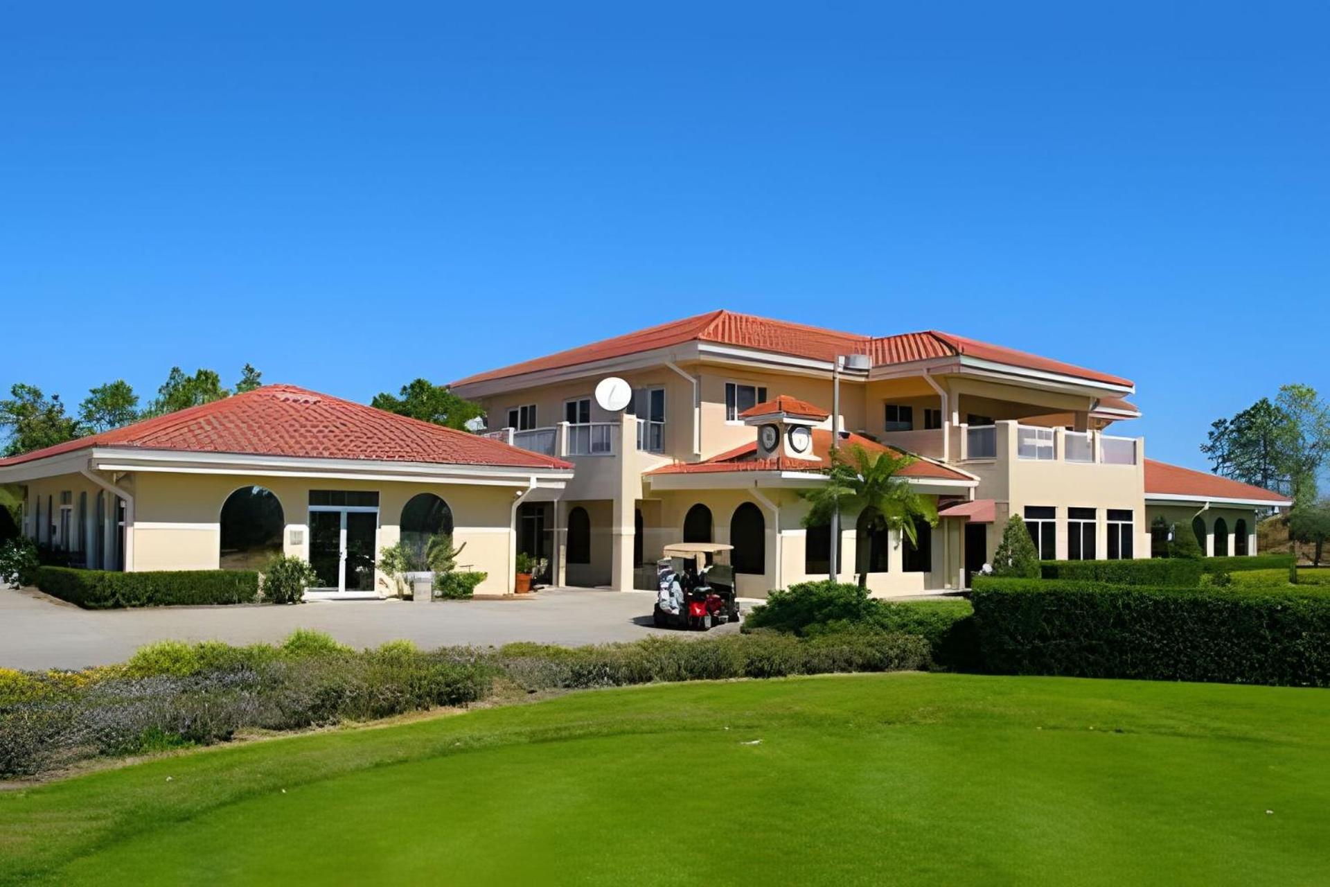 Quiet House With Pool On A Top Golf Course Гейнс-Сіті Екстер'єр фото